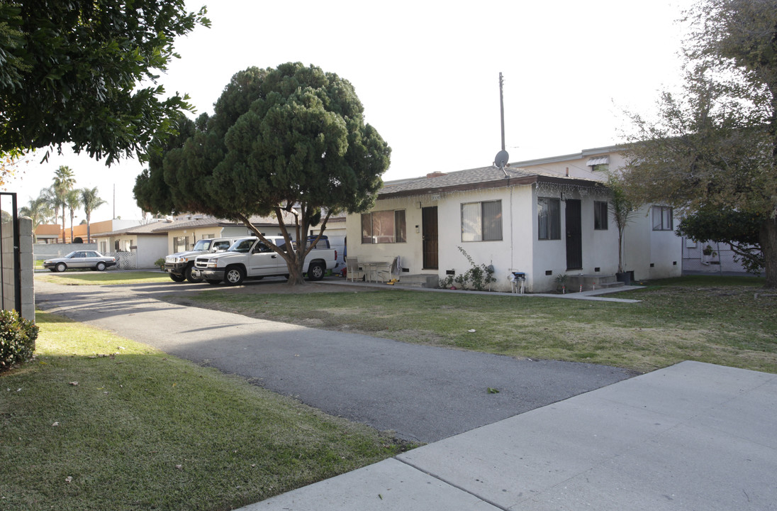 3536-3540 Meeker Ave in El Monte, CA - Foto de edificio