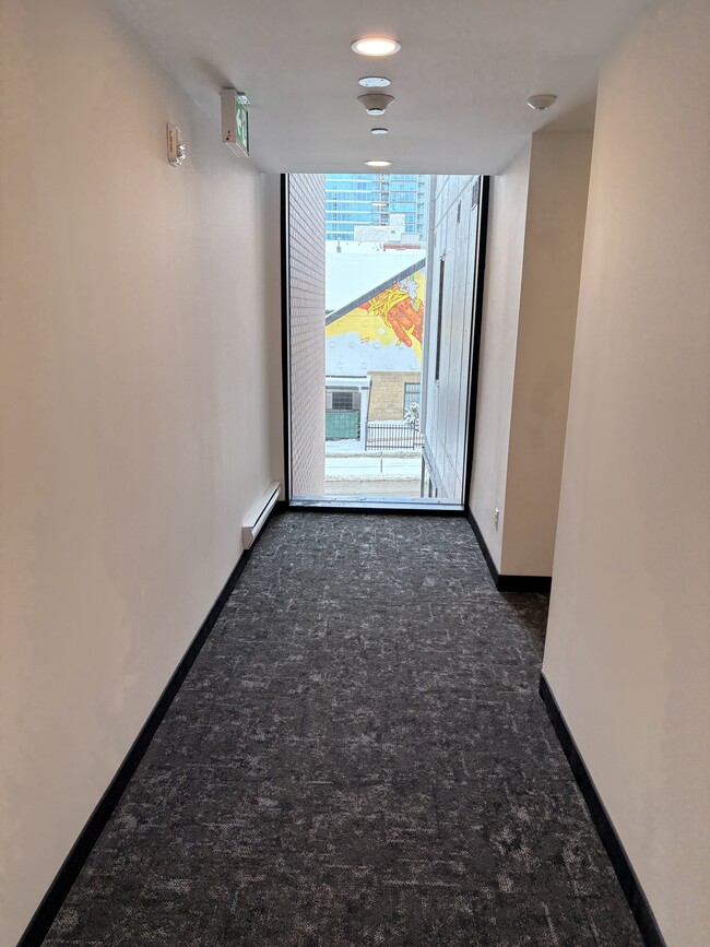 310-215 15 Ave SW in Calgary, AB - Building Photo - Building Photo