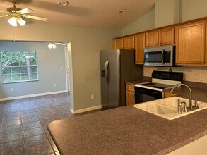 3 Frank Pl in Palm Coast, FL - Building Photo - Building Photo