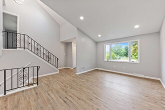 13723 S Mallard Dr in Plainfield, IL - Building Photo - Building Photo