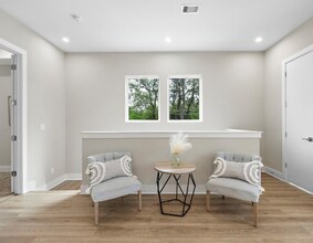 8316 Curry Rd in Houston, TX - Building Photo - Building Photo