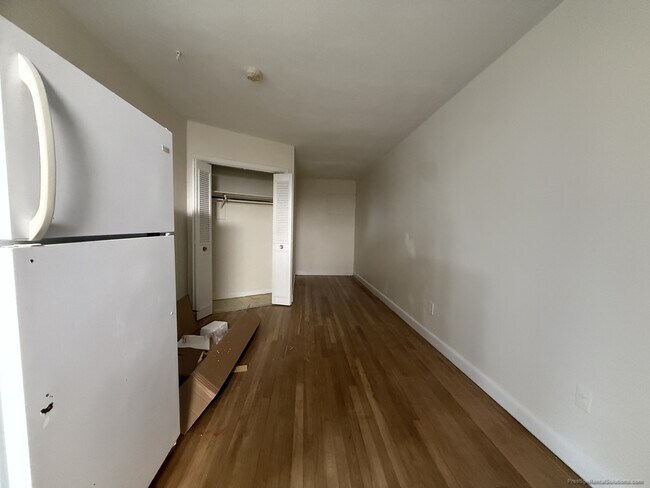 22 Armington St, Unit 25 in Boston, MA - Foto de edificio - Building Photo