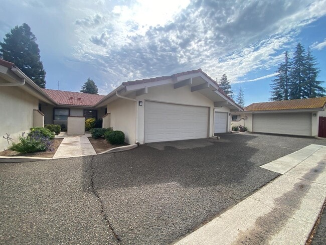 1537 W Boston Ave in Fresno, CA - Building Photo - Building Photo