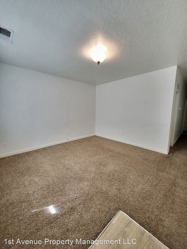 214 S Dewey Ave photo'