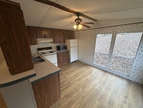 1415 Eastview Rd in Cecilia, KY - Building Photo - Building Photo