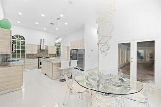 12300 Old Cutler Rd in Pinecrest, FL - Building Photo - Building Photo