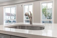 2401 N Mascher St photo'