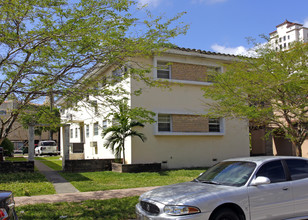 106 Zamora Ave in Miami, FL - Building Photo - Building Photo