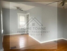 724 Cawood St in Lansing, MI - Building Photo - Building Photo