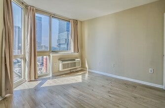 20 2nd St in Jersey City, NJ - Building Photo - Building Photo