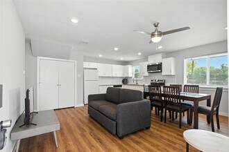 4112 Majestic St in Houston, TX - Building Photo - Building Photo