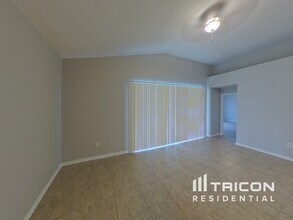 11308 Thames Fare Way in Lithia, FL - Building Photo - Building Photo