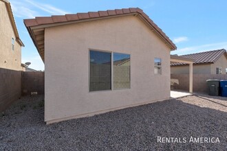 8755 E Stone Ct in Tucson, AZ - Building Photo - Building Photo