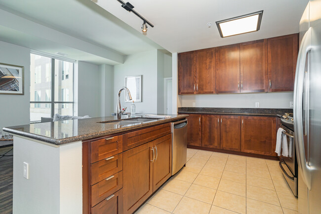 Penthouses at Capitol Park in Sacramento, CA - Building Photo - Interior Photo