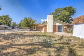 2439 S 123rd E Ave in Tulsa, OK - Building Photo - Building Photo