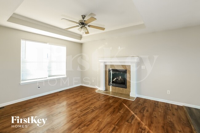 408 192nd St in Smithville, MO - Foto de edificio - Building Photo