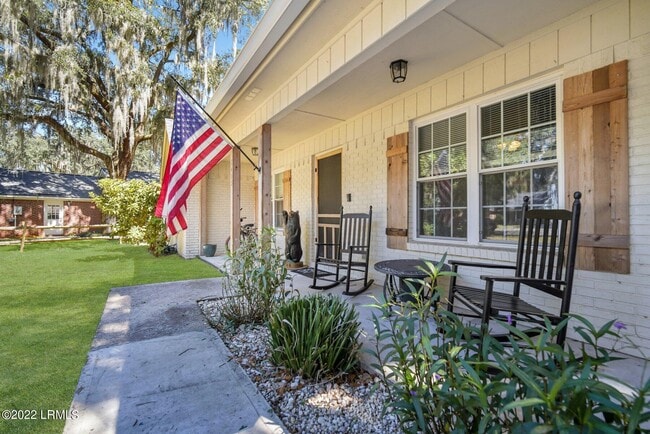 2405 Grinkley Ct in Port Royal, SC - Foto de edificio - Building Photo