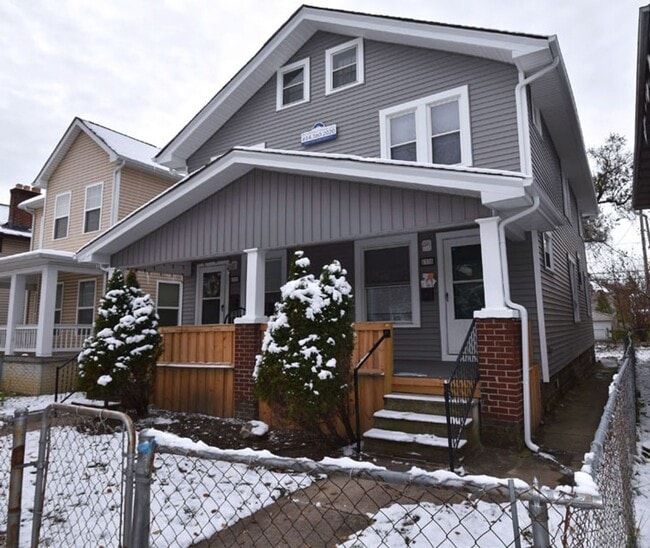 property at 1333 N 6th St