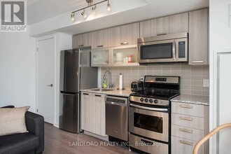 68 Abell St in Toronto, ON - Building Photo - Building Photo