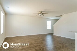 300 Gourd St in Zebulon, NC - Foto de edificio - Building Photo