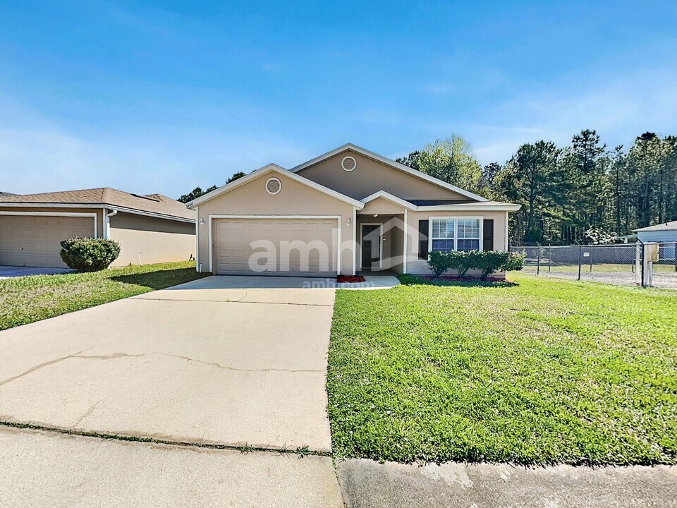 3264 Talisman Drive, Unit 058 in Middleburg, FL - Building Photo