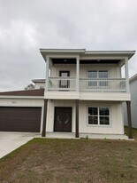 913 Plantation Dr in Panama City, FL - Building Photo