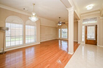 1335 Remington Crest Dr in Houston, TX - Building Photo - Building Photo