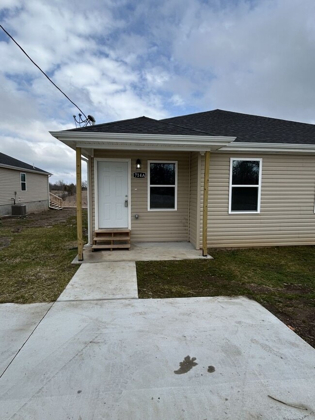 property at 714 Columbus St