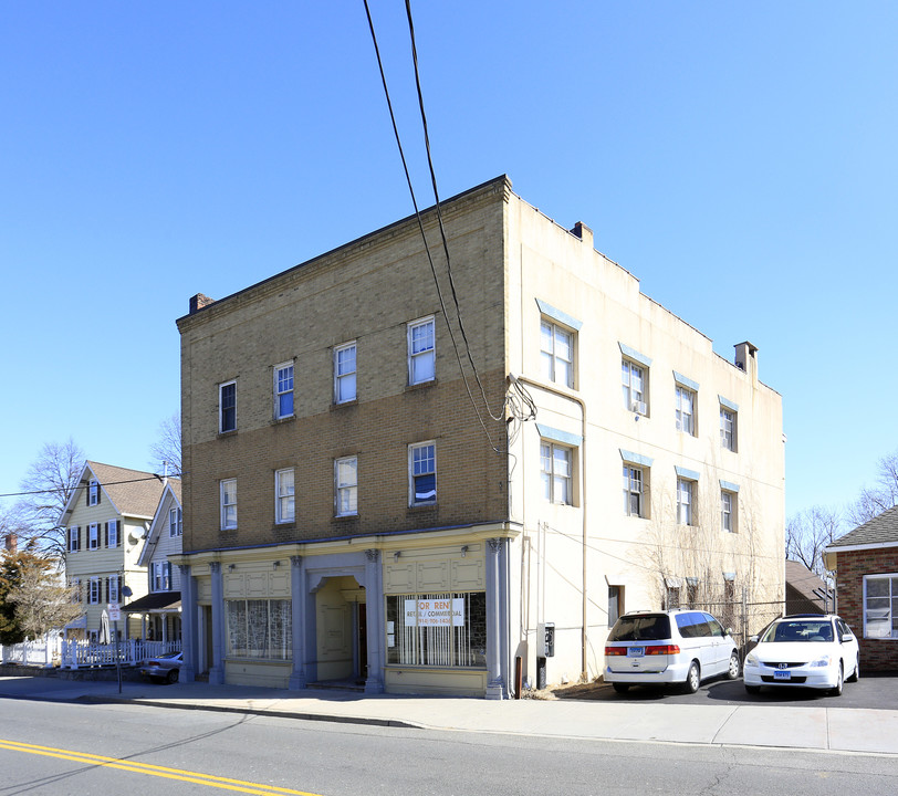 127 Pearl St in Port Chester, NY - Building Photo