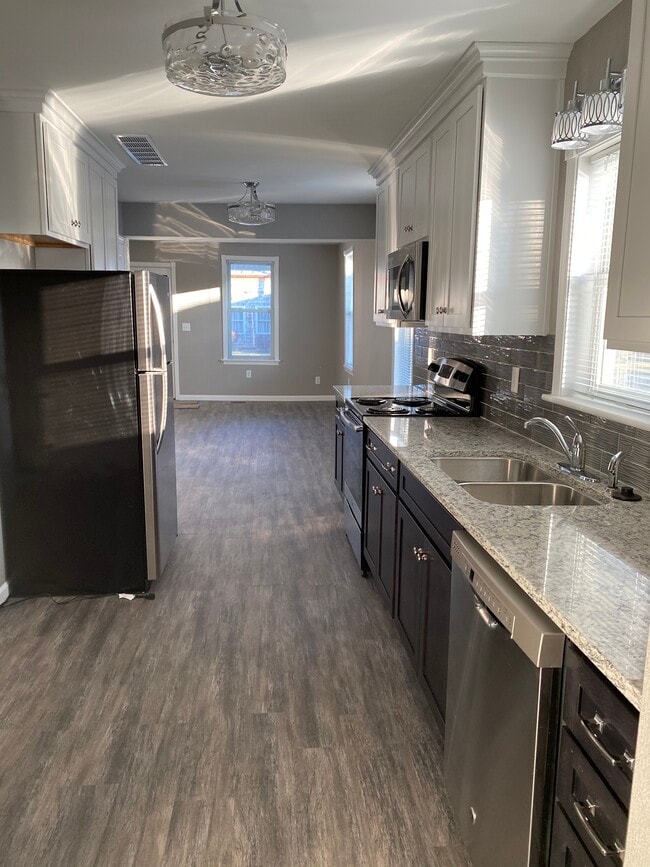219 Washington St, Unit B in Findlay, OH - Building Photo - Building Photo
