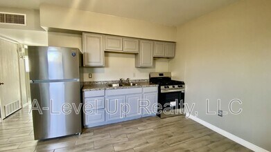 5745 S Southland Blvd in Tucson, AZ - Building Photo - Building Photo