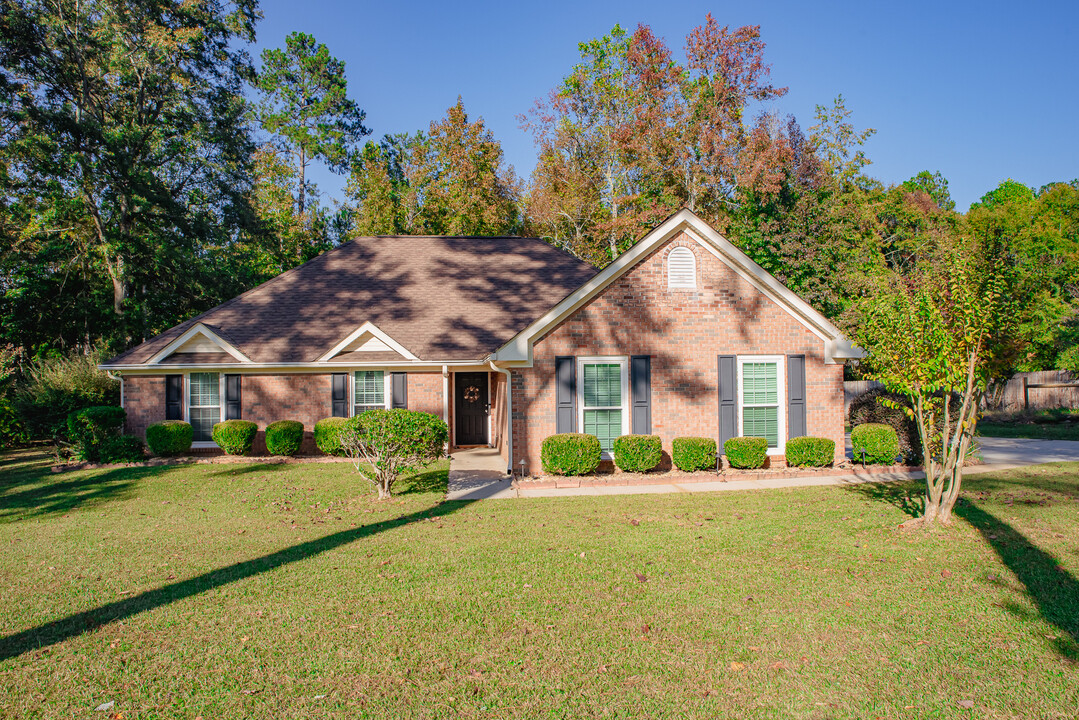 584 Gordon Rd in Newnan, GA - Foto de edificio