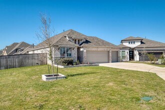 100 Horsetail Cv in Bastrop, TX - Building Photo - Building Photo