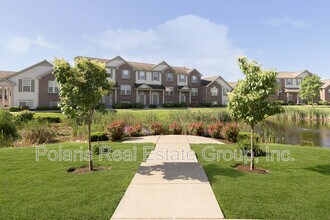 8333 Clayhurst Dr in Indianapolis, IN - Building Photo - Building Photo