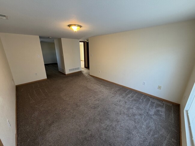 614 1/2 Broad St in Warrensburg, MO - Building Photo - Building Photo