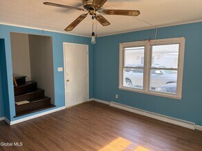 563 4th Ave in Troy, NY - Building Photo - Building Photo