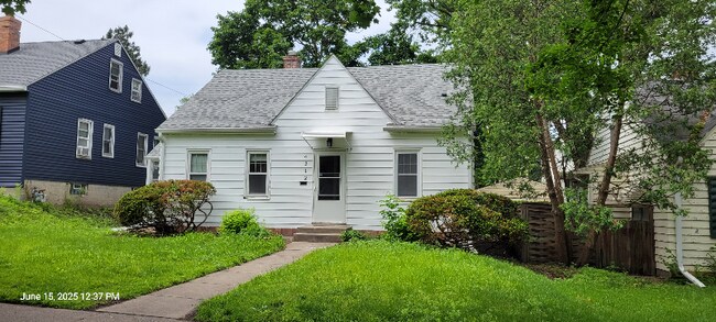 4212 13th Ave S in Minneapolis, MN - Building Photo - Building Photo