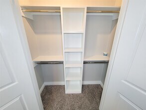 216 W Live Oak St in Angleton, TX - Building Photo - Building Photo