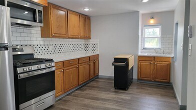 24 McDonald St-Unit -1 in Saugerties, NY - Building Photo - Building Photo