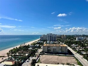 111 Briny Ave in Pompano Beach, FL - Building Photo - Building Photo