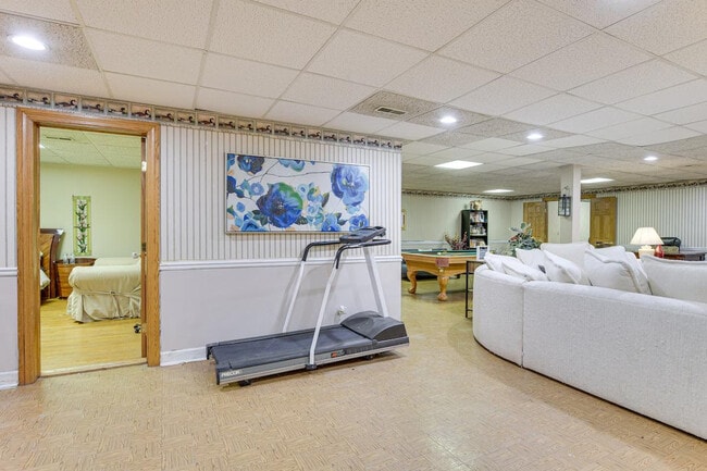 7 Creekside Ln in Barrington, IL - Building Photo - Building Photo