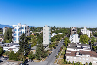 Kerrisdale in Vancouver, BC - Building Photo - Building Photo