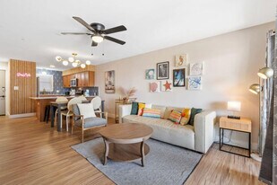 24522 Perdido Beach Blvd in Orange Beach, AL - Building Photo