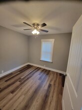 5005 Lynell St in Pensacola, FL - Foto de edificio - Building Photo