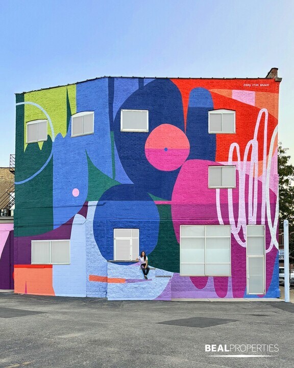 2320 N Damen Ave in Chicago, IL - Building Photo