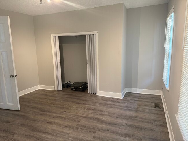 880 Connecticut Ave in Bridgeport, CT - Building Photo - Building Photo