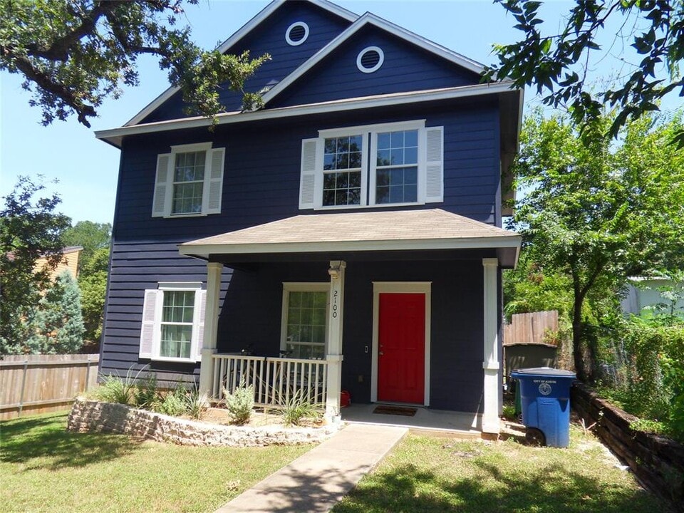 2100 Pennsylvania Ave in Austin, TX - Building Photo
