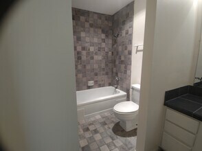 2454 Bering Dr in Houston, TX - Building Photo - Building Photo