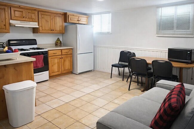 355 E 500 N, Unit 1 in Provo, UT - Foto de edificio - Building Photo