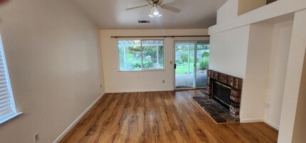 1158 Grouse Dr in Redding, CA - Building Photo - Building Photo